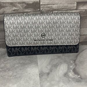 Michael Kors Jet Set Charm Trifold Snap Wallet Black/Silver Metallic